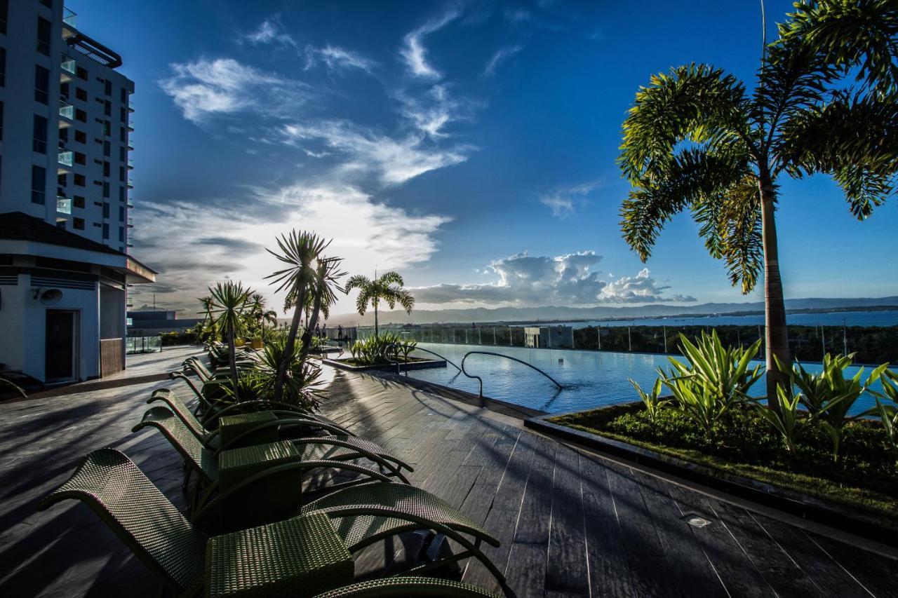 C Suites At Mactan Newtown Lapu-Lapu City Exteriör bild